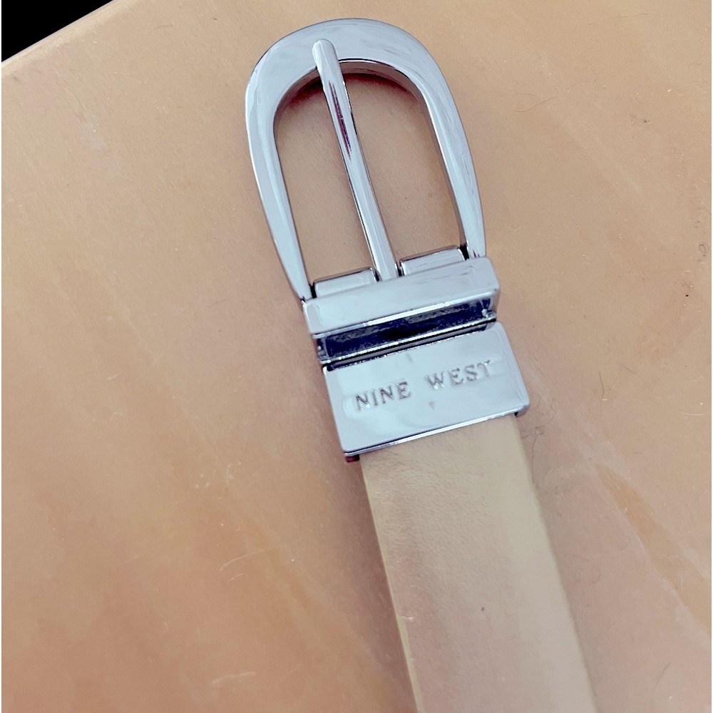 Nine West reversible belt